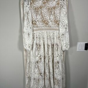 Ivy City Co White Naples Long Sleeve Dress
